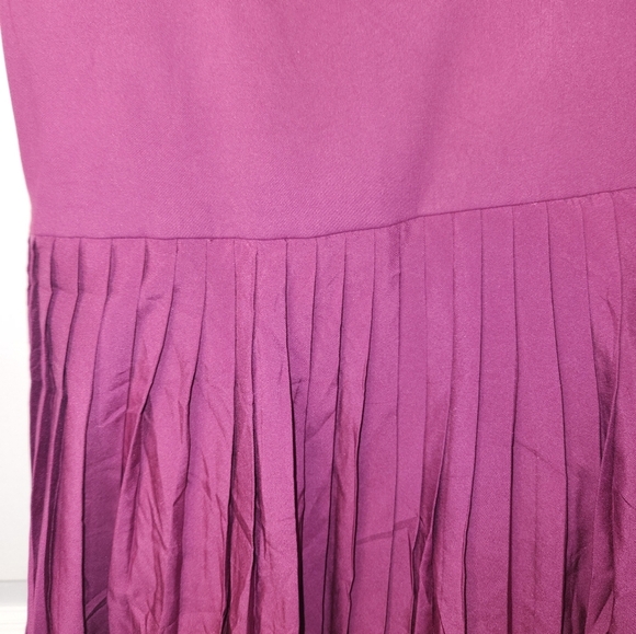 NWT Fabletics Pink Sleeveless Pleated Active Dress Size Medium - Picture 2 of 8